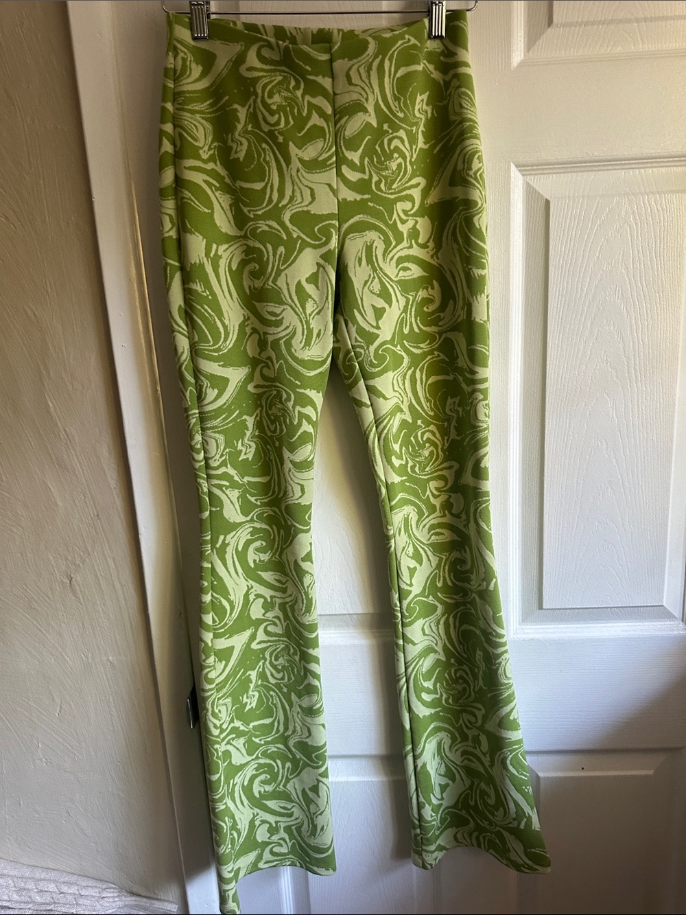Zara Lime Swirl-Print High-Waist Flared Pants - Picture 2 of 4